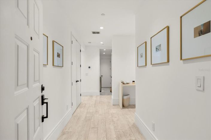 Image No.4-Appartement de 2 chambres à vendre à Saint John