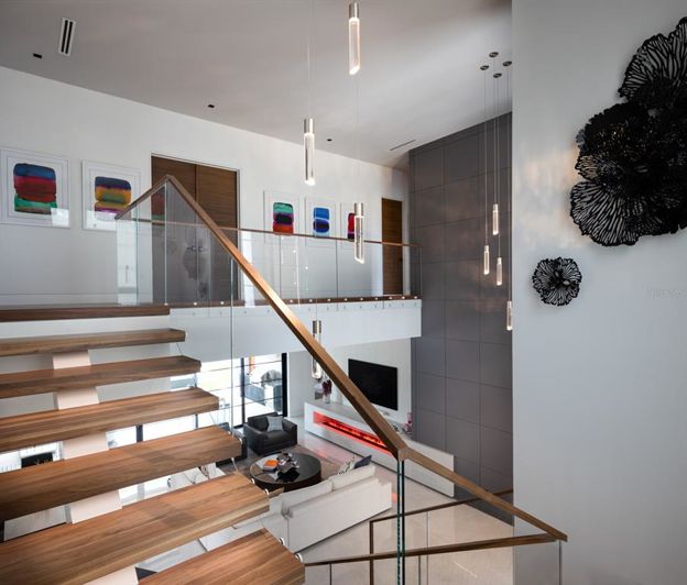 Image No.29-5 Bed House for sale