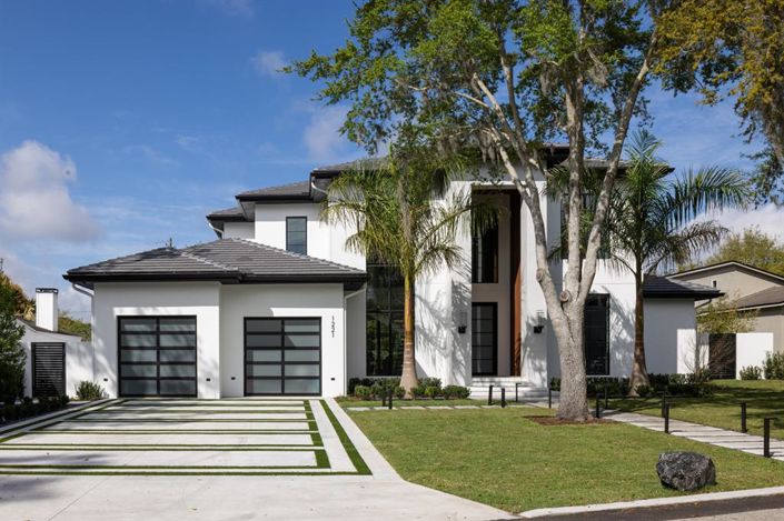 Image No.45-5 Bed House for sale