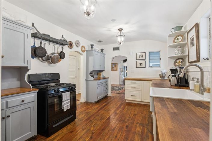 Image No.12-3 Bed House for sale