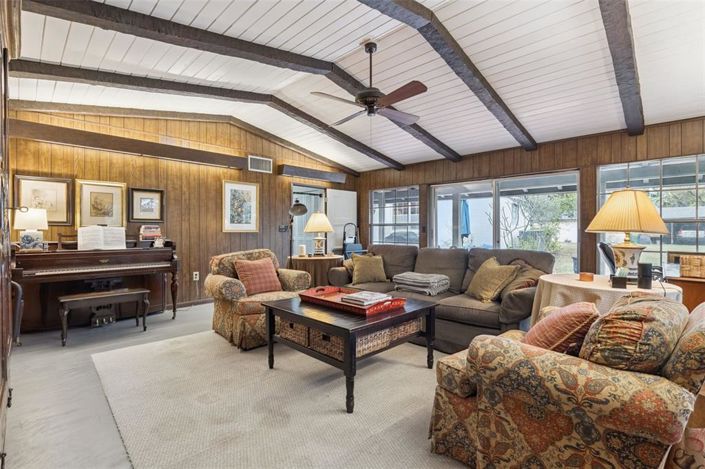 Image No.15-3 Bed House for sale