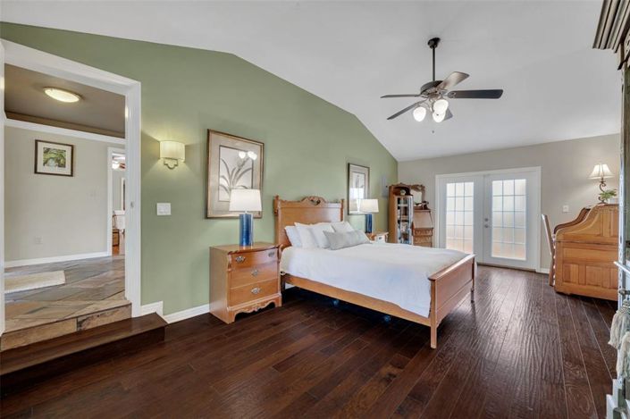 Image No.13-3 Bed House for sale