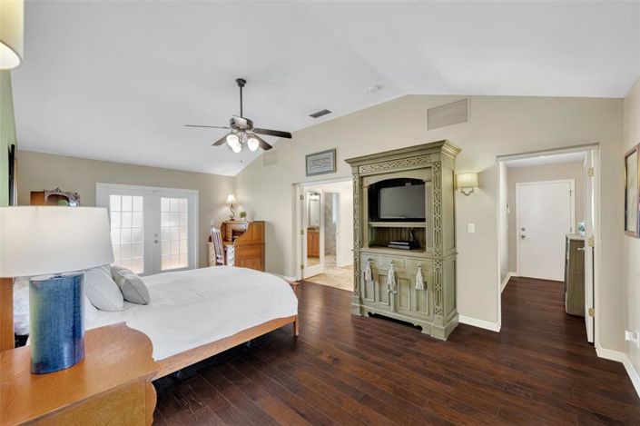 Image No.14-3 Bed House for sale