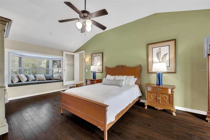 Image No.15-3 Bed House for sale