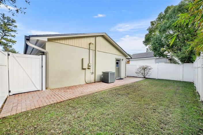 Image No.25-3 Bed House for sale