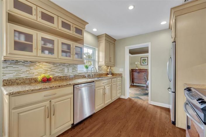 Image No.8-3 Bed House for sale