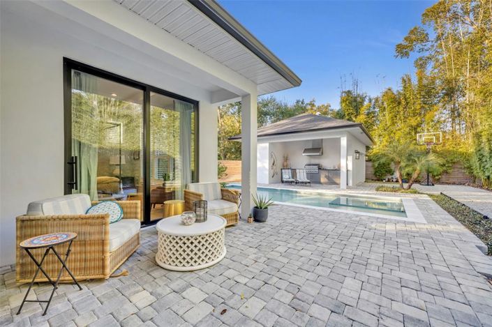 Image No.38-5 Bed House for sale