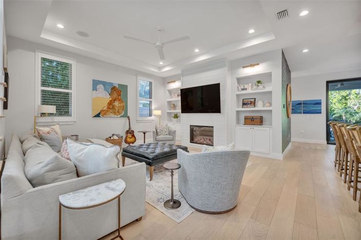 Image No.5-5 Bed House for sale