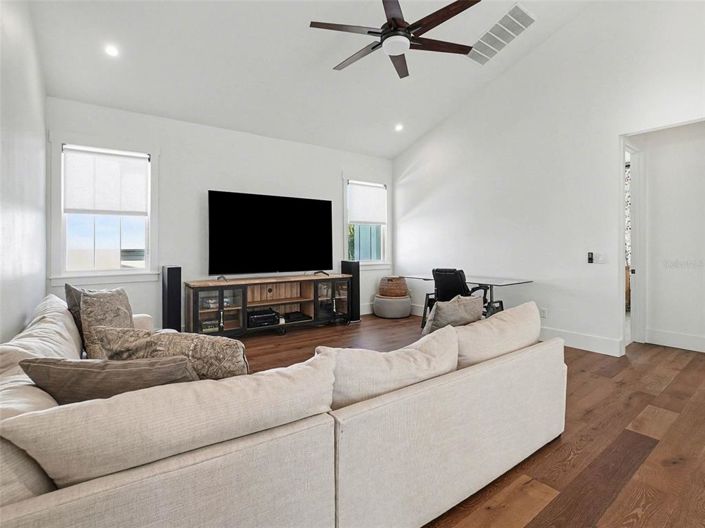 Image No.20-Maison de 4 chambres à vendre à Saint John