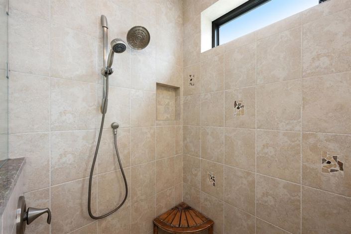 Image No.12-Maison de 4 chambres à vendre à Saint John