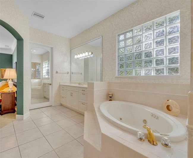 Image No.22-3 Bed House for sale