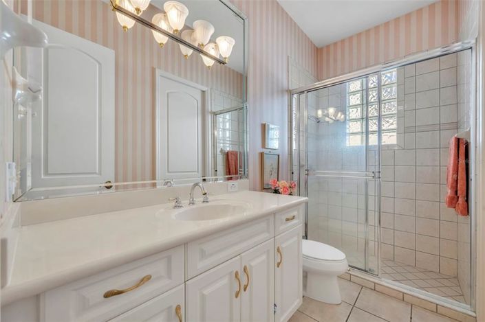 Image No.26-3 Bed House for sale