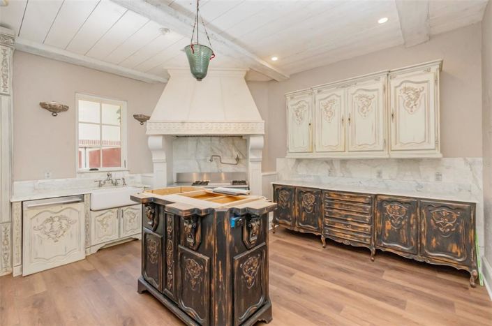 Image No.14-4 Bed House for sale