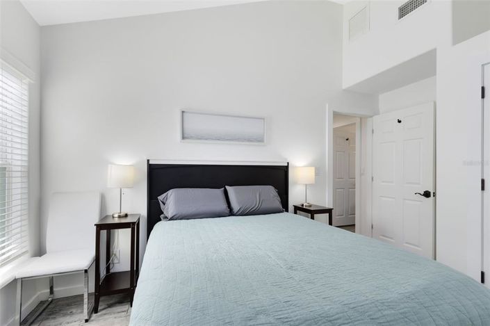 Image No.16-6 Bed House for sale