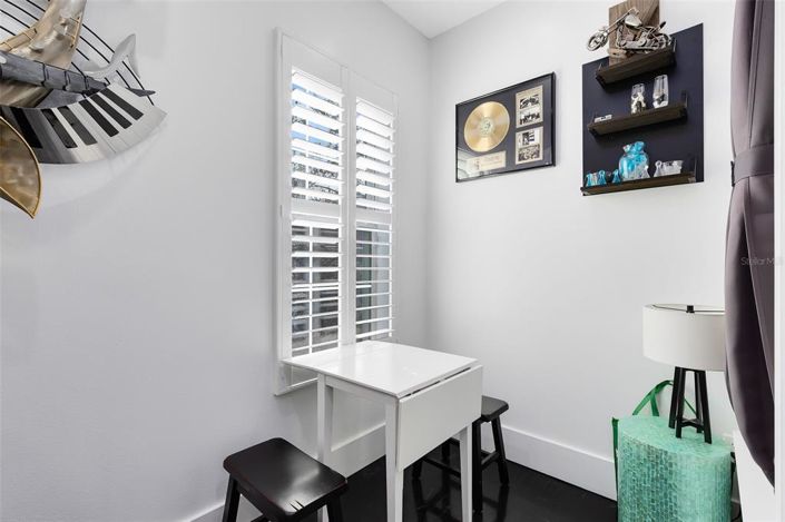 Image No.32-6 Bed House for sale