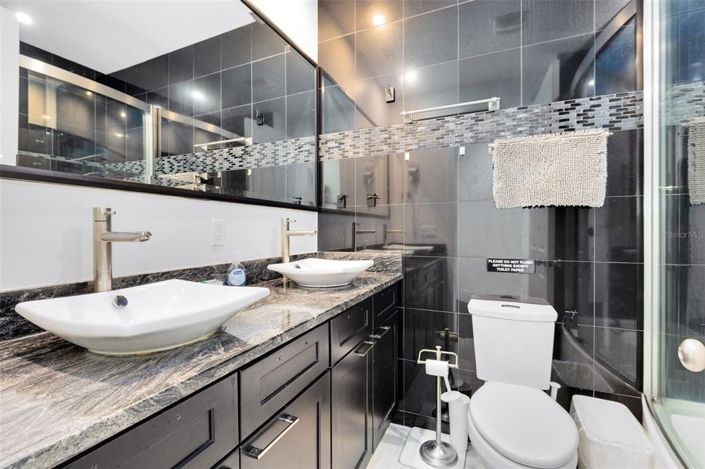 Image No.34-6 Bed House for sale