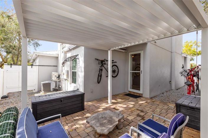 Image No.37-6 Bed House for sale