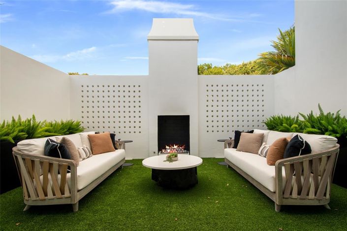 Image No.13-4 Bed House for sale