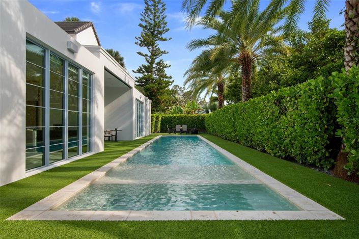 Image No.21-4 Bed House for sale