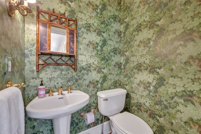 Image No.19-6 Bed House for sale