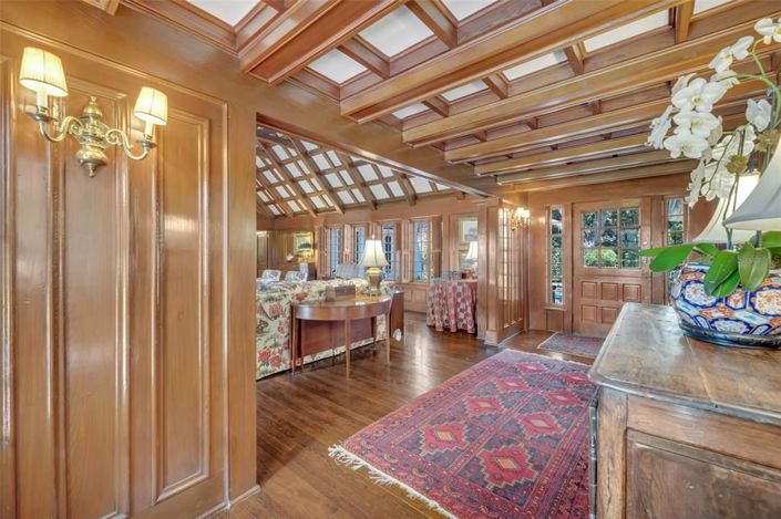 Image No.3-6 Bed House for sale