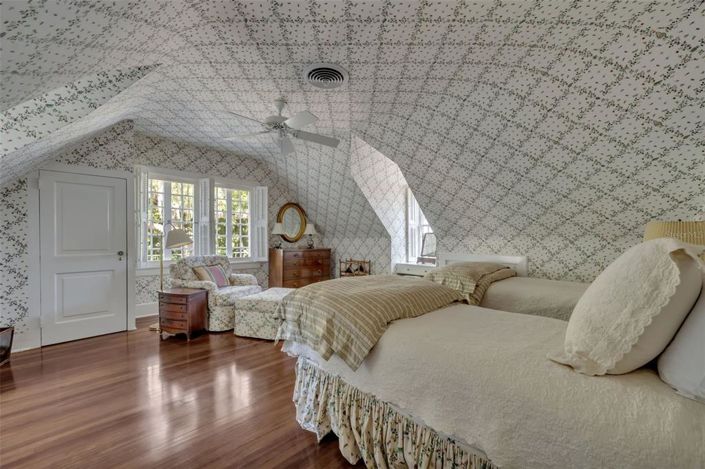 Image No.32-6 Bed House for sale