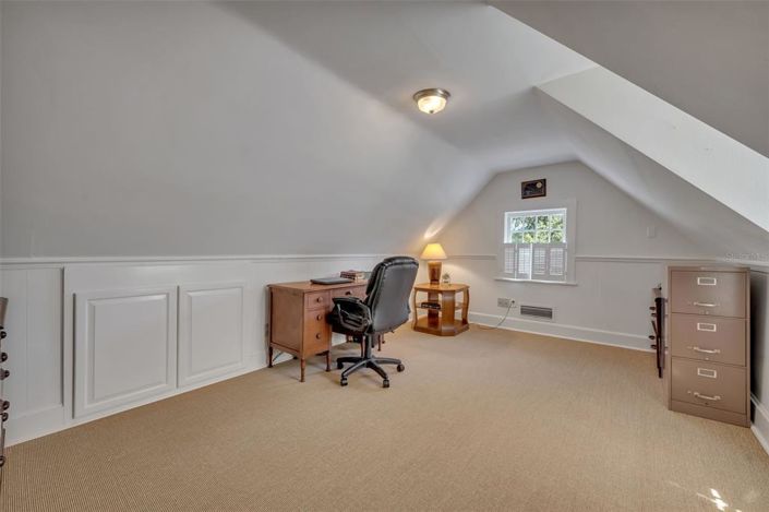 Image No.36-6 Bed House for sale