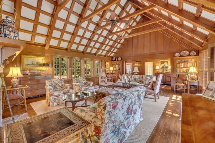 Image No.7-6 Bed House for sale