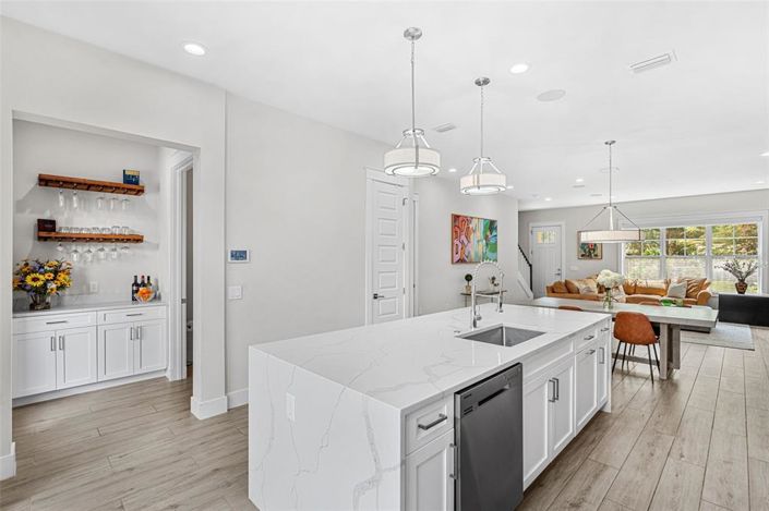 Image No.12-3 Bed Townhouse for sale