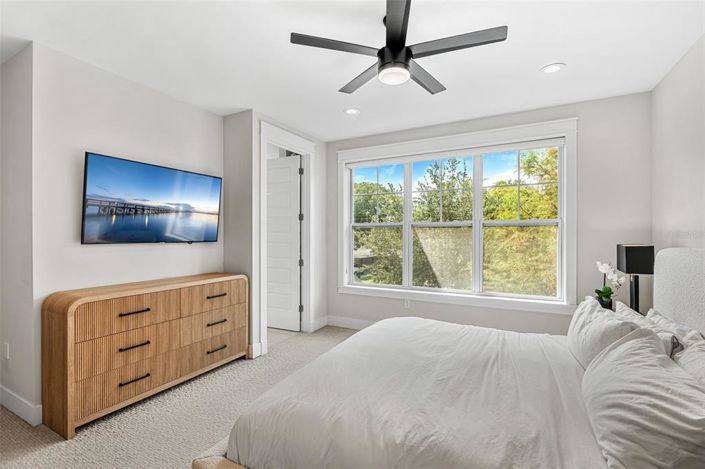 Image No.16-3 Bed Townhouse for sale