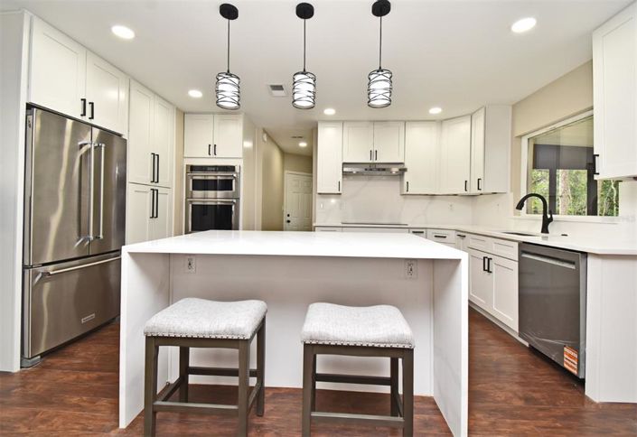 Image No.20-4 Bed House for sale