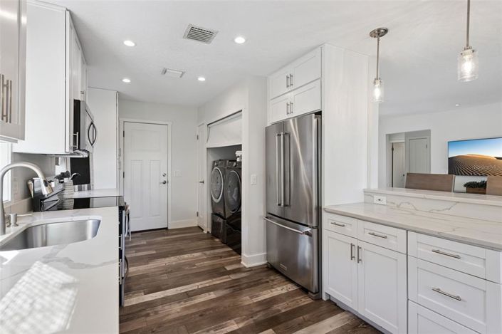 Image No.10-2 Bed House for sale