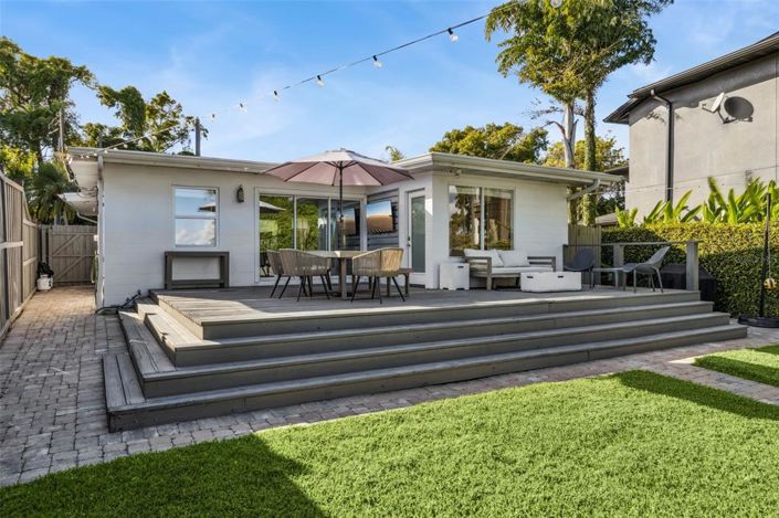 Image No.9-2 Bed House for sale