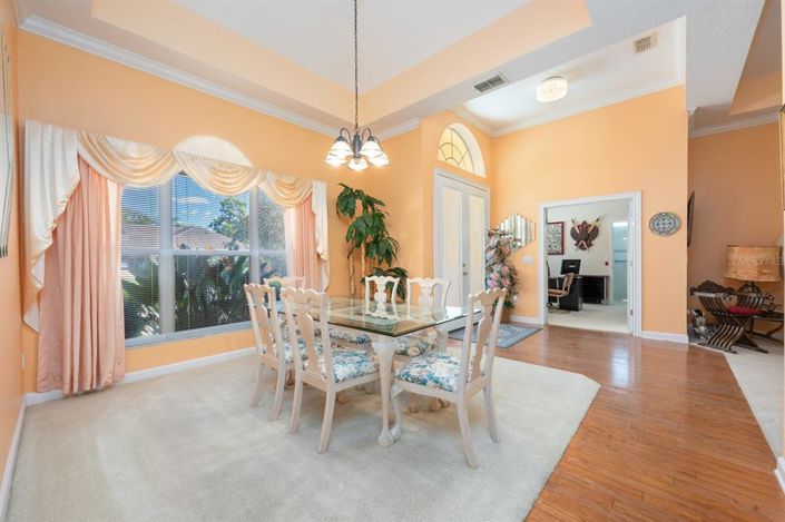 Image No.6-5 Bed House for sale