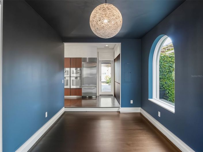 Image No.10-4 Bed House for sale