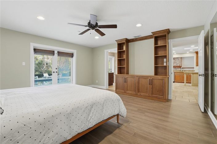 Image No.28-5 Bed House for sale