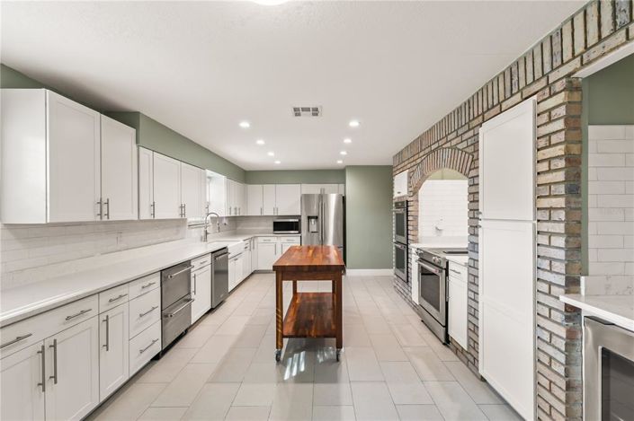 Image No.7-4 Bed House for sale