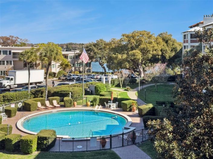 Image No.36-2 Bed Apartment for sale