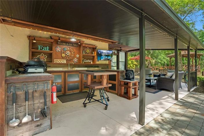 Image No.24-4 Bed House for sale