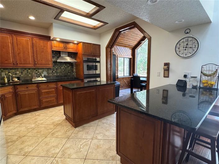 Image No.7-4 Bed House for sale