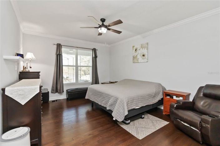 Image No.21-5 Bed House for sale