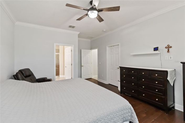 Image No.22-5 Bed House for sale