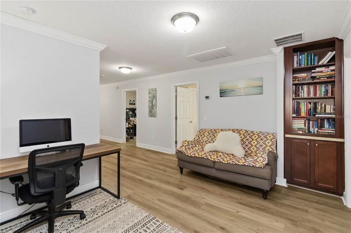 Image No.28-5 Bed House for sale