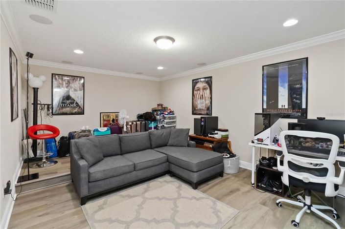 Image No.29-5 Bed House for sale