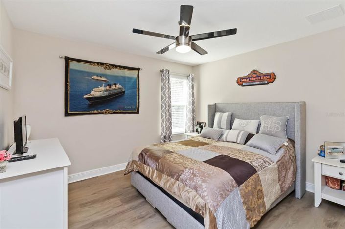 Image No.34-5 Bed House for sale