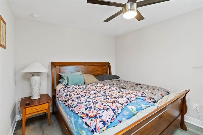 Image No.42-5 Bed House for sale