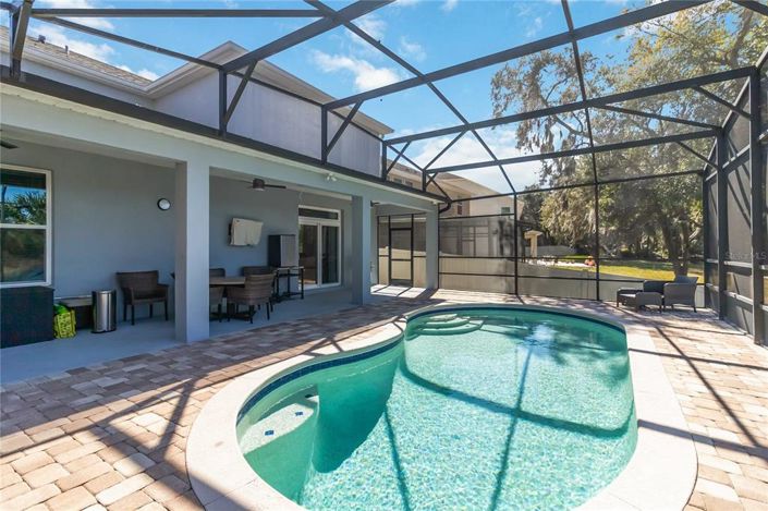 Image No.45-5 Bed House for sale