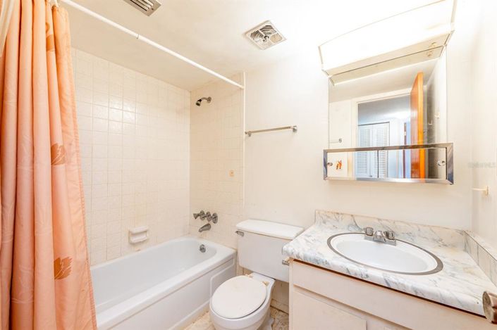 Image No.9-Appartement de 2 chambres à vendre à Saint John