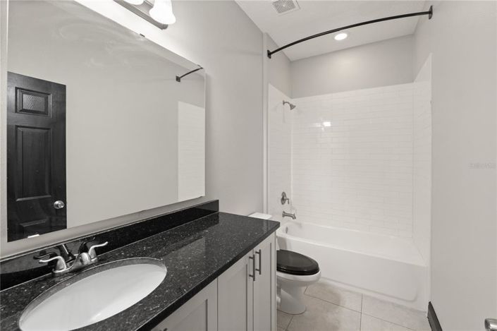 Image No.17-Maison de ville de 4 chambres à vendre à Saint John