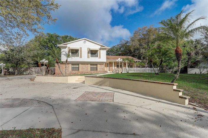 Image No.13-4 Bed House for sale